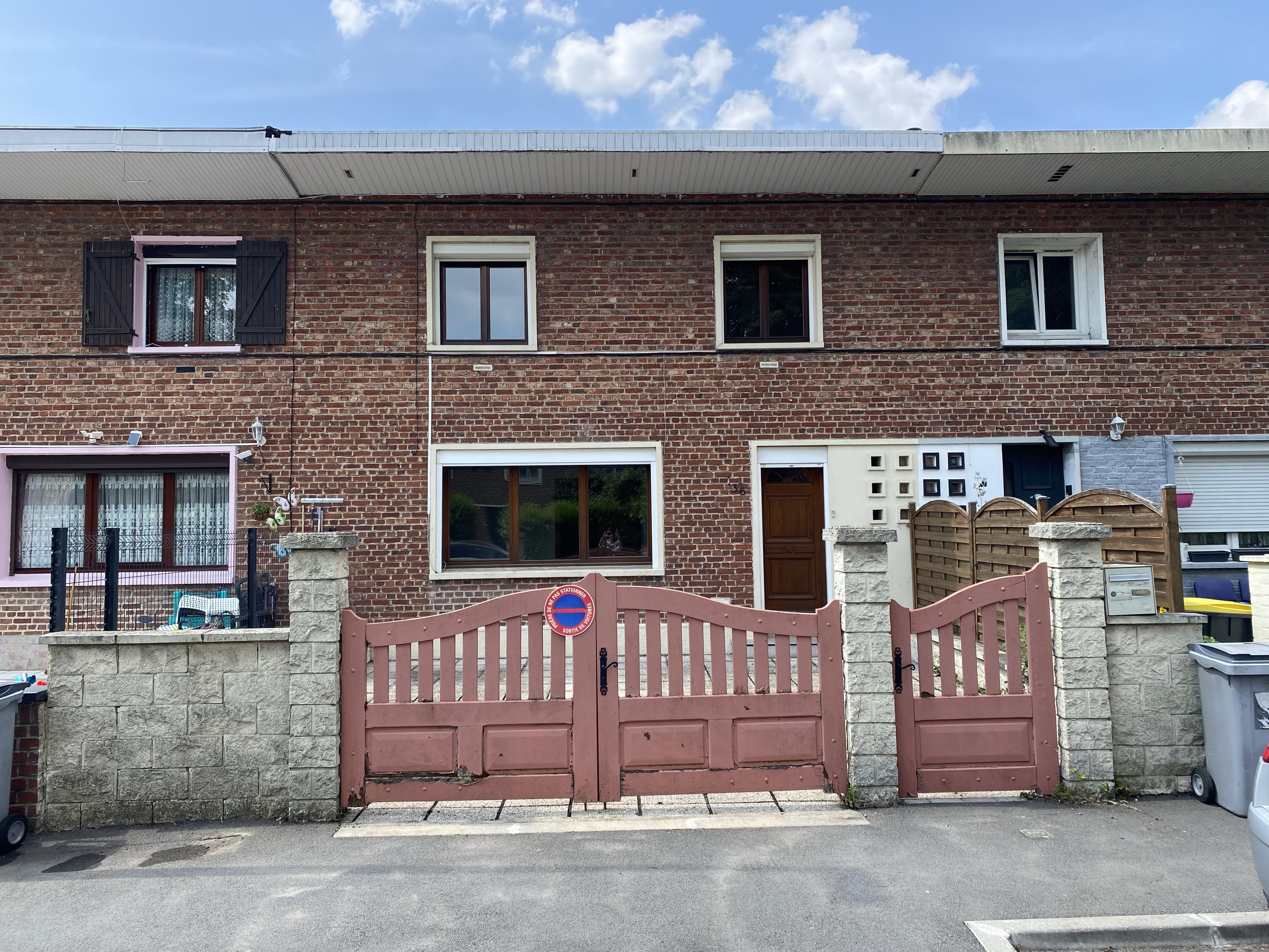 Maison Maison