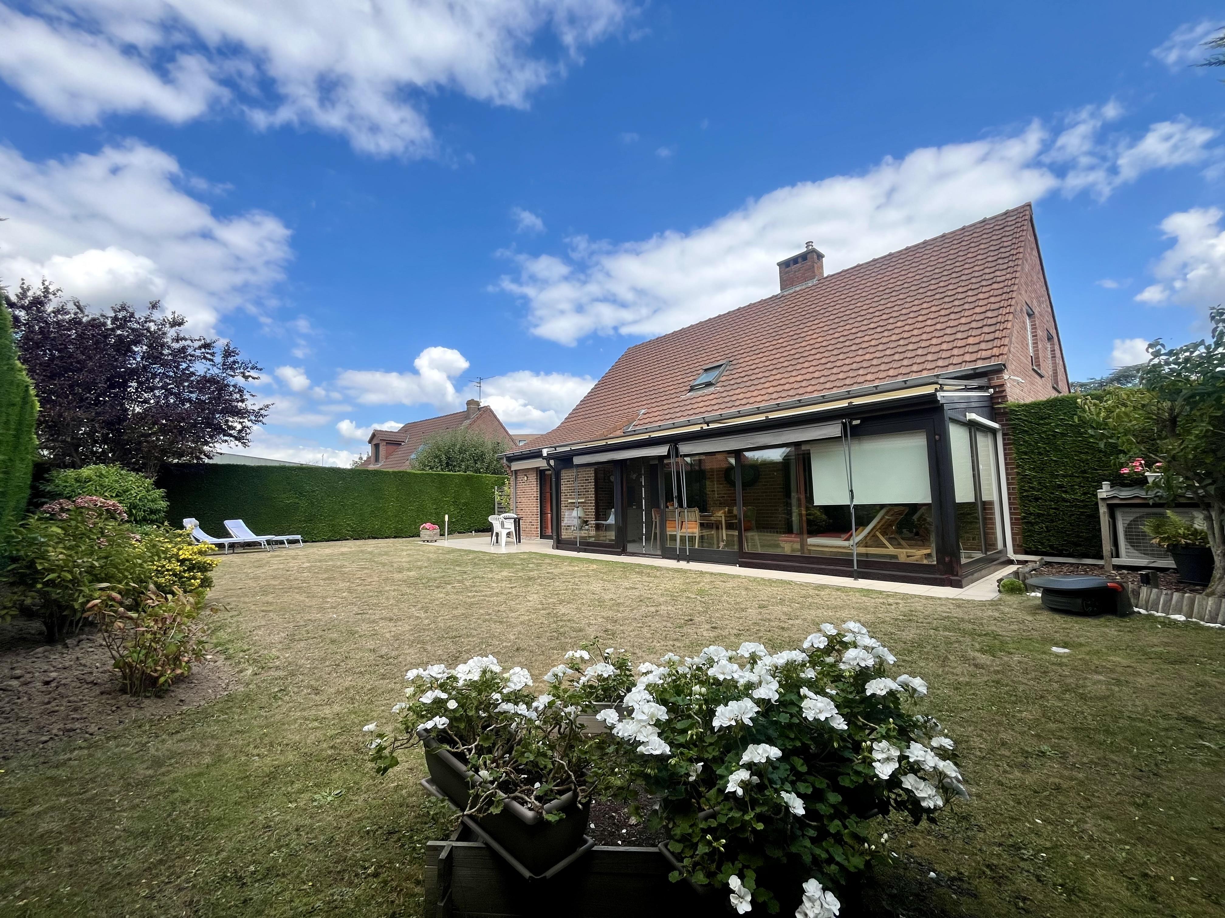 Maison Maison